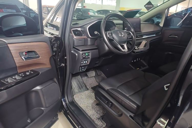 Used Honda Odyssey 2022 2.0L eHEV Sharp Enjoyment Edition Driver Seat