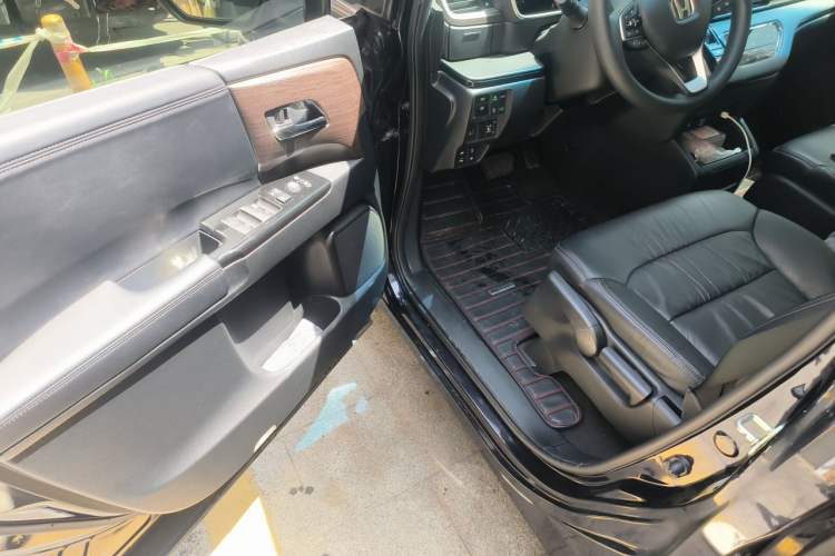 Used Honda Odyssey 2022 2.0L eHEV Sharp Smart Edition Driver Seat
