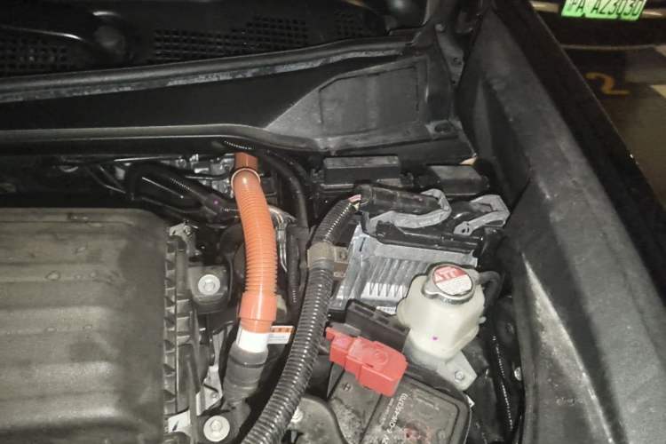 Used Honda Odyssey 2022 2.0L eHEV Sharp Enjoyment Edition Engine Bay Left