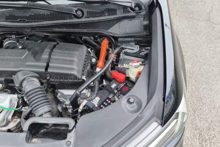Used Honda Odyssey 2022 2.0L eHEV Prestige Four-Seater Edition Engine Bay Left