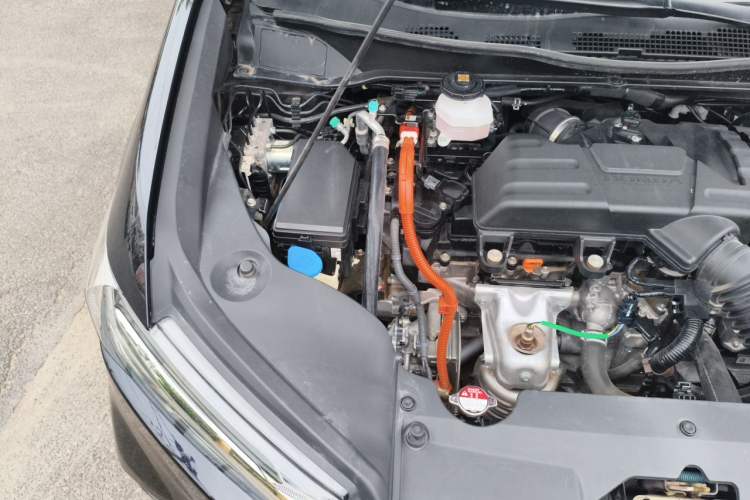 Used Honda Odyssey 2022 2.0L eHEV Prestige Four-Seater Edition Engine Bay Right