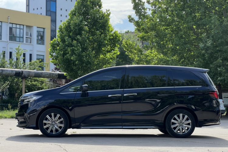 Used Honda Odyssey 2022 2.0L eHEV Sharp Enjoyment Edition Exterior 2