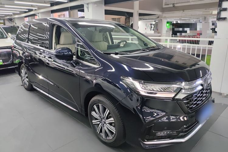 Used Honda Odyssey 2022 2.0L eHEV Prestige Four-Seater Edition Exterior 2