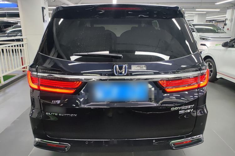 Used Honda Odyssey 2022 2.0L eHEV Prestige Four-Seater Edition Exterior 4