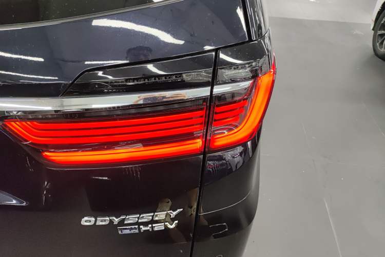 Used Honda Odyssey 2022 2.0L eHEV Prestige Four-Seater Edition Exterior 6