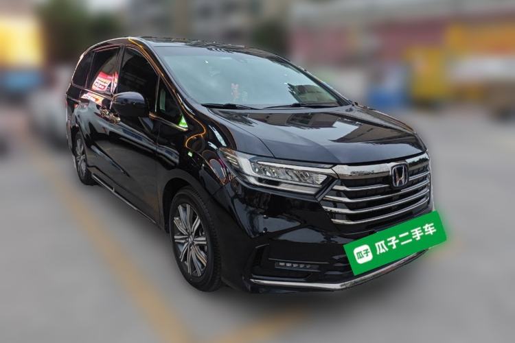 Used Honda Odyssey 2022 2.0L eHEV Sharp Smart Edition Front Right 45 Deg
