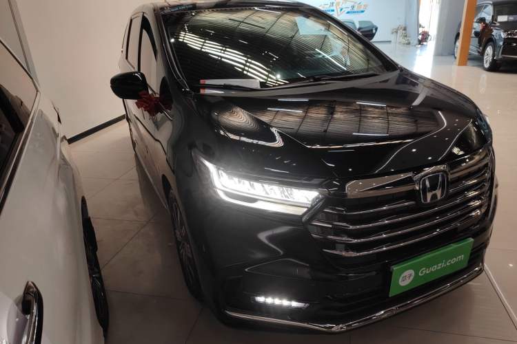 Used Honda Odyssey 2022 2.0L eHEV Sharp Enjoyment Edition Front Right 45 Deg