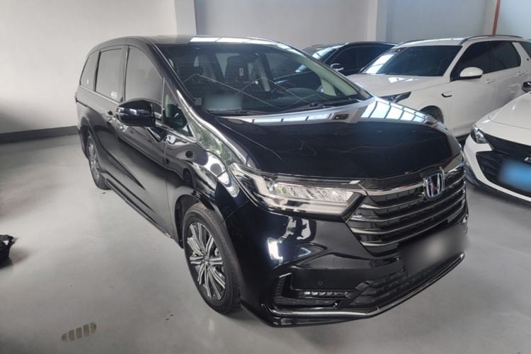 Used Honda Odyssey 2022 2.0L eHEV Sharp Enjoyment Edition Front Right 45 Deg