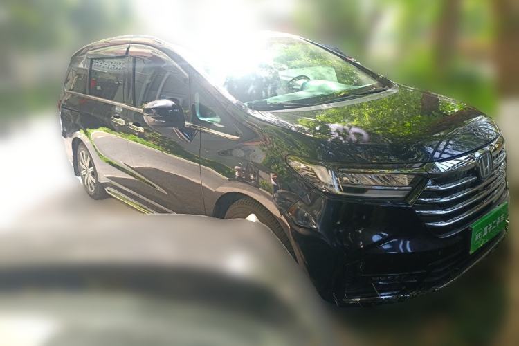 Used Honda Odyssey 2022 2.0L eHEV Sharp Enjoyment Edition Front Right 45 Deg