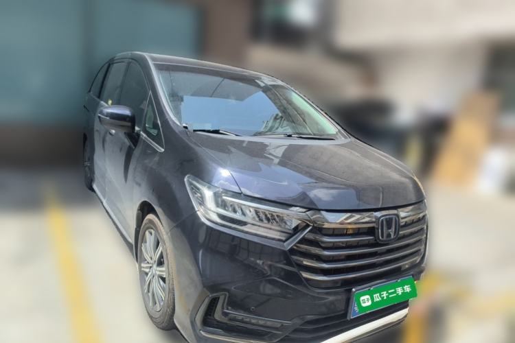 Used Honda Odyssey 2022 2.0L eHEV Sharp Smart Edition Front Right 45 Deg