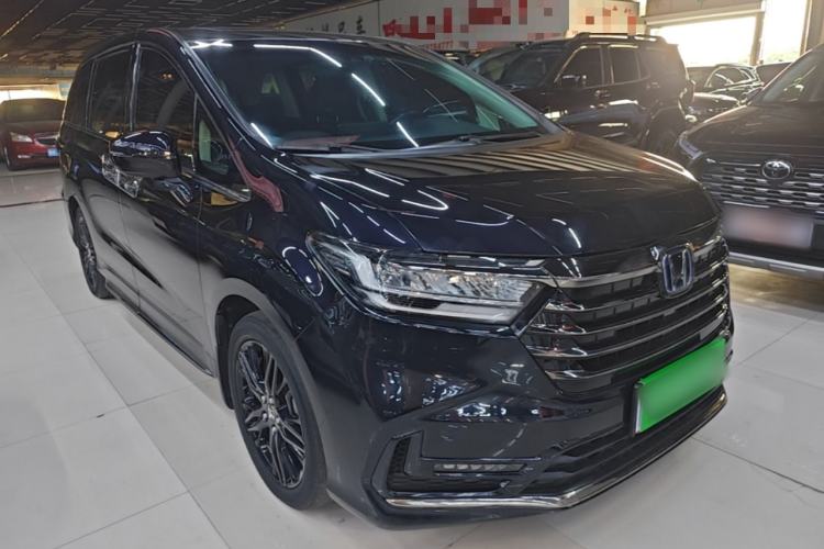 Used Honda Odyssey 2022 2.0L eHEV Sharp·Luxury Edition Front Right 45 Deg