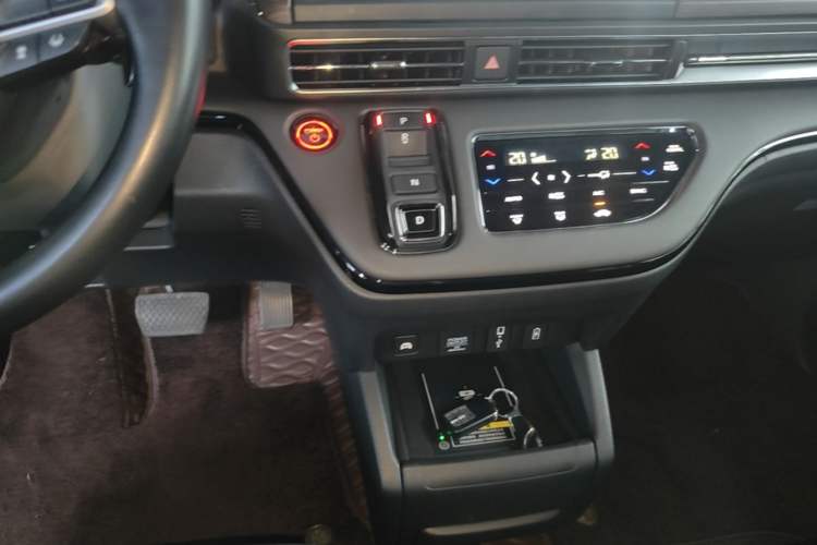 Used Honda Odyssey 2022 2.0L eHEV Sharp Enjoyment Edition Gear Lever