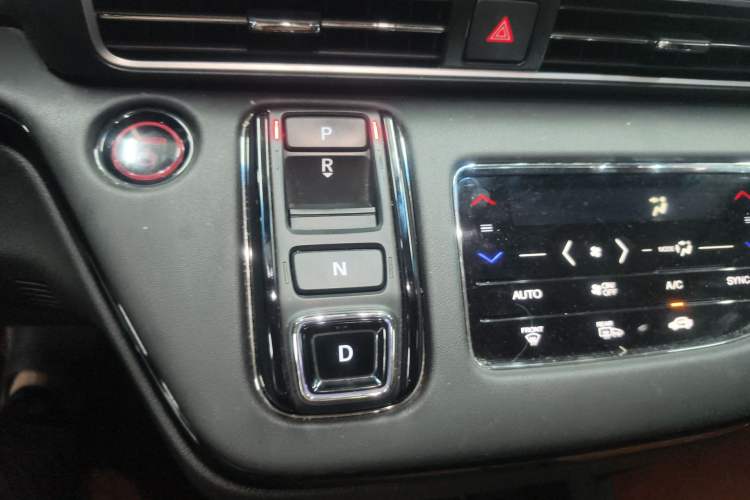 Used Honda Odyssey 2022 2.0L eHEV Sharp Supreme Edition Gear Lever
