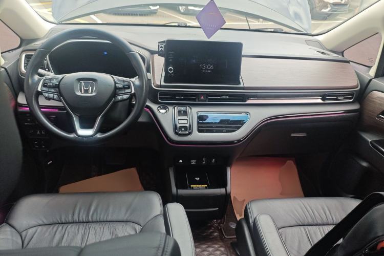 Used Honda Odyssey 2022 2.0L eHEV Sharp Enjoyment Edition Interior 2