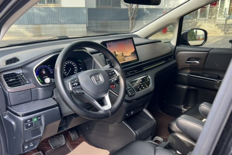 Used Honda Odyssey 2022 2.0L eHEV Sharp Enjoyment Edition Interior 4