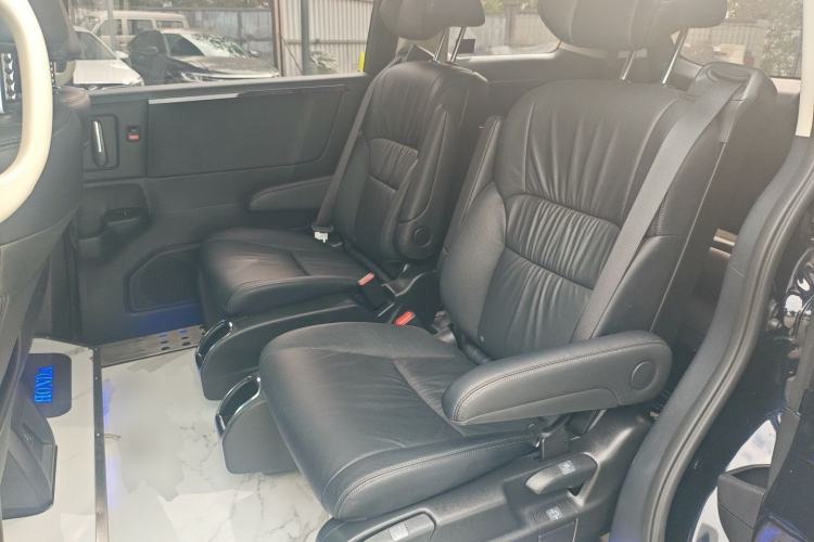 Used Honda Odyssey 2022 2.0L eHEV Sharp Enjoyment Edition Interior 4