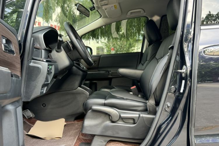 Used Honda Odyssey 2022 2.0L eHEV Sharp Enjoyment Edition Interior 6