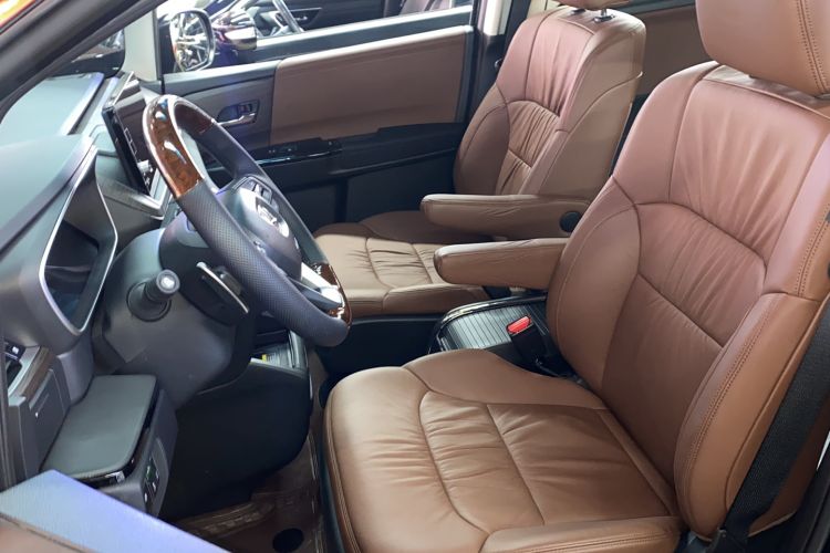 Used Honda Odyssey 2022 2.0L eHEV Sharp·Luxury Edition Left Front Seat