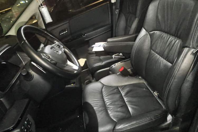 Used Honda Odyssey 2022 2.0L eHEV Sharp Enjoyment Edition Left Front Seat