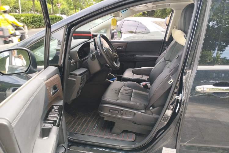 Used Honda Odyssey 2022 2.0L eHEV Sharp·Luxury Edition Left Front Seat