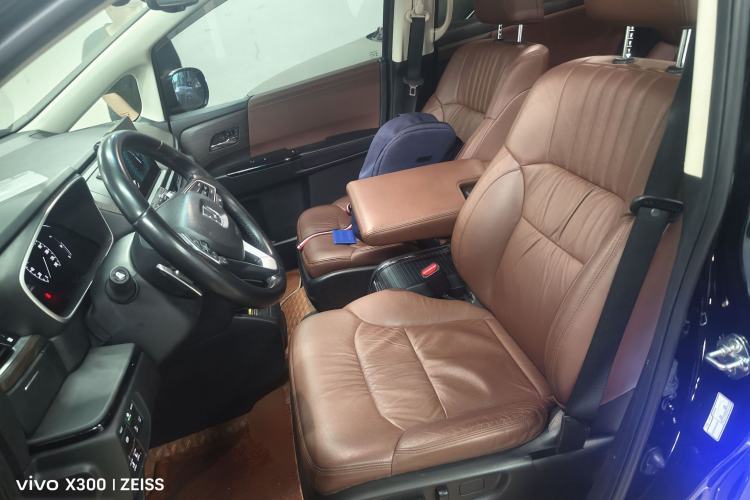 Used Honda Odyssey 2022 2.0L eHEV Sharp Supreme Edition Left Front Seat