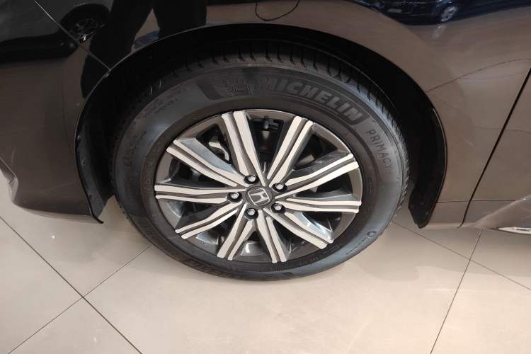 Used Honda Odyssey 2022 2.0L eHEV Sharp Enjoyment Edition Left Front Wheel Hub