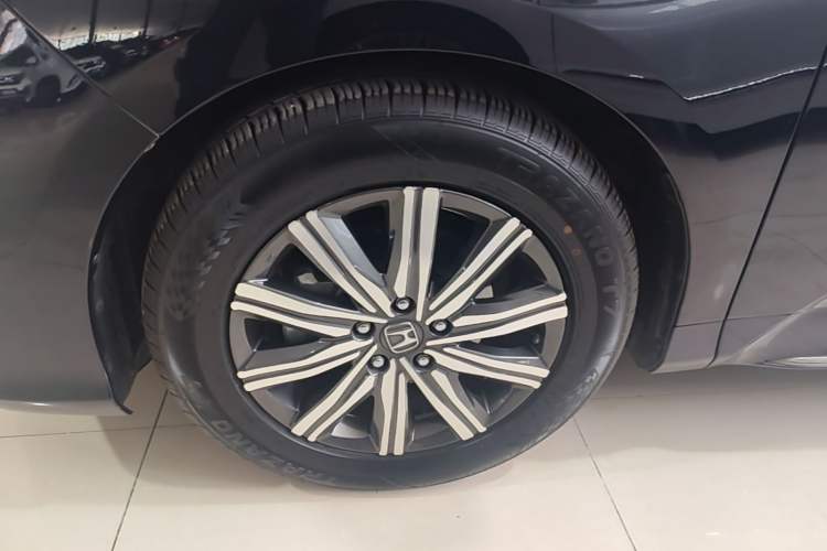 Used Honda Odyssey 2022 2.0L eHEV Sharp Enjoyment Edition Left Front Wheel Hub