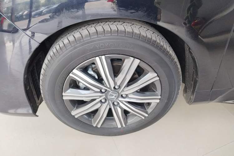 Used Honda Odyssey 2022 2.0L eHEV Sharp Enjoyment Edition Left Front Wheel Hub