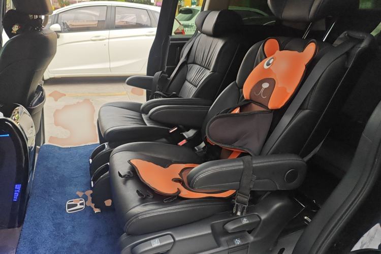Used Honda Odyssey 2022 2.0L eHEV Sharp Smart Edition Left Rear Seat