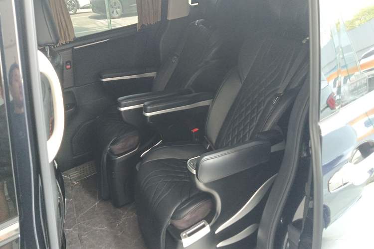 Used Honda Odyssey 2022 2.0L eHEV Sharp·Luxury Edition Left Rear Seat