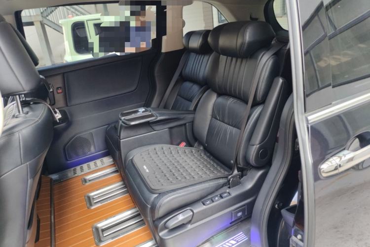 Used Honda Odyssey 2022 2.0L eHEV Sharp Supreme Edition Left Rear Seat