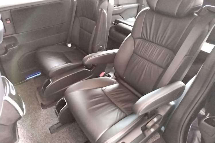 Used Honda Odyssey 2022 2.0L eHEV Sharp Enjoyment Edition Left Rear Seat