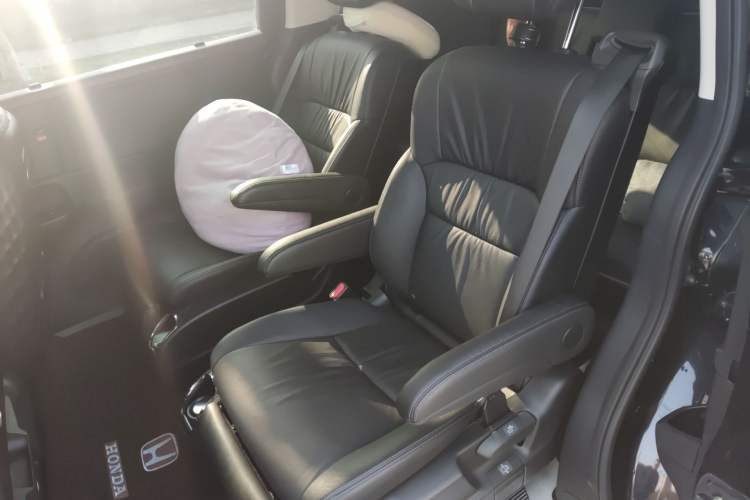 Used Honda Odyssey 2022 2.0L eHEV Sharp Enjoyment Edition Left Rear Seat