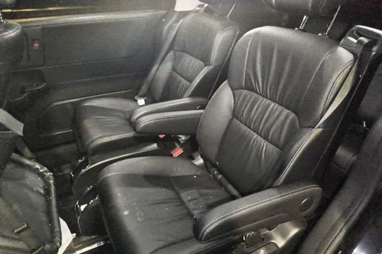 Used Honda Odyssey 2022 2.0L eHEV Sharp Enjoyment Edition Left Rear Seat