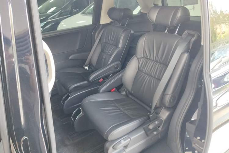 Used Honda Odyssey 2022 2.0L eHEV Sharp Enjoyment Edition Left Rear Seat