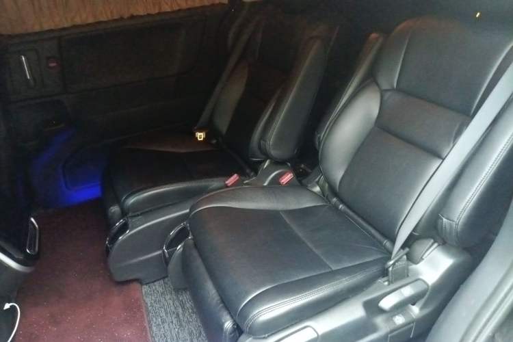 Used Honda Odyssey 2022 2.0L eHEV Sharp Enjoyment Edition Left Rear Seat