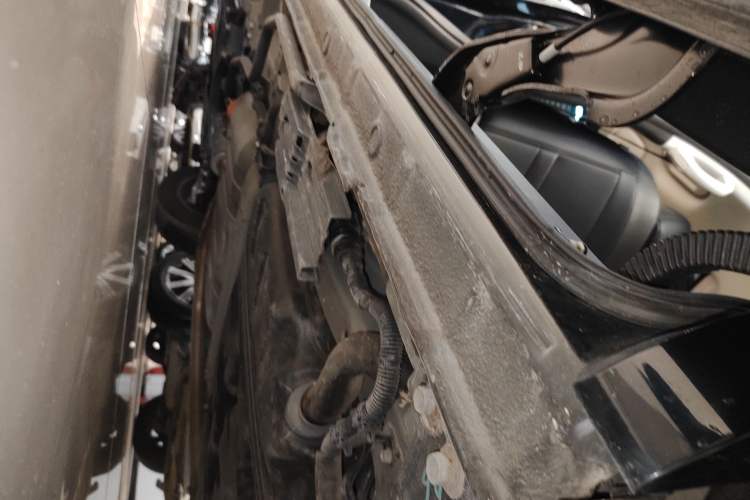 Used Honda Odyssey 2022 2.0L eHEV Sharp Enjoyment Edition Left Side Sill