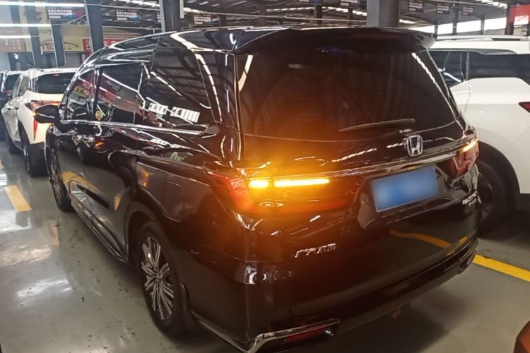 Used Honda Odyssey 2022 2.0L eHEV Sharp Enjoyment Edition Rear Left 45 Deg