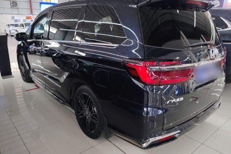 Used Honda Odyssey 2022 2.0L eHEV Sharp·Luxury Edition Rear Left 45 Deg