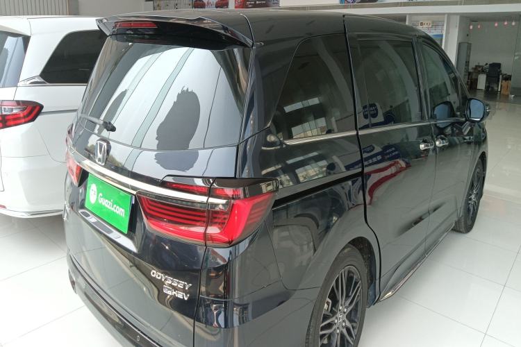 Used Honda Odyssey 2022 2.0L eHEV Sharp·Luxury Edition Rear Right 45 Deg