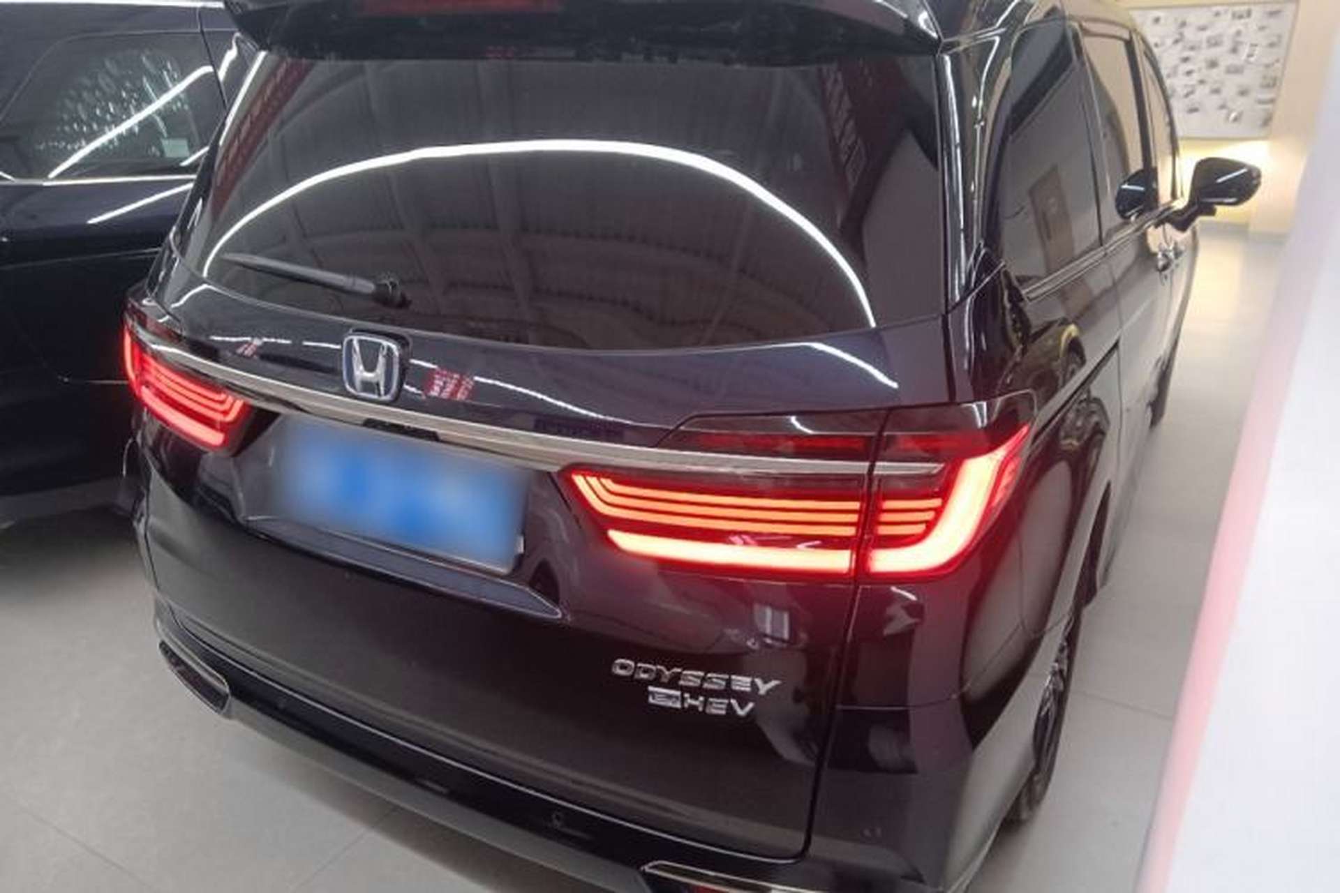 Used Honda Odyssey 2022 2.0L eHEV Sharp Supreme Edition Rear Right 45 Deg