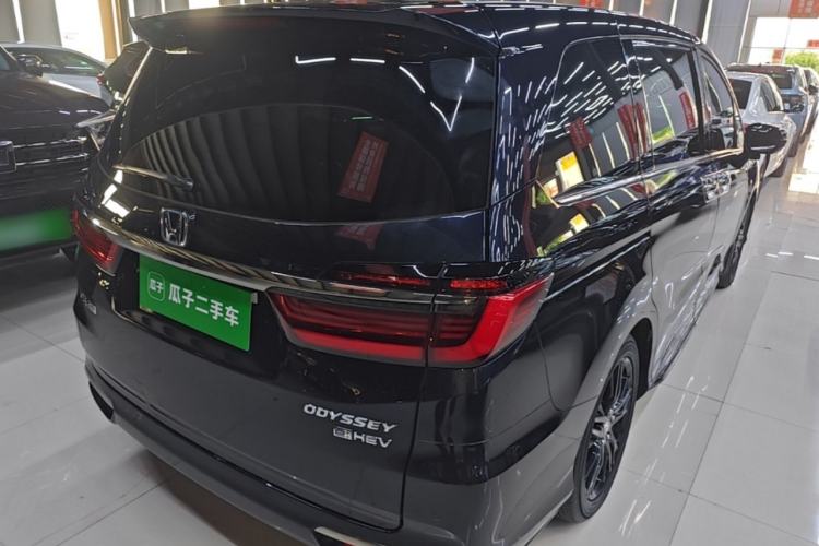 Used Honda Odyssey 2022 2.0L eHEV Sharp·Luxury Edition Rear Right 45 Deg