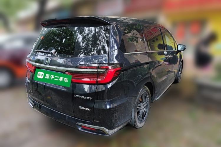 Used Honda Odyssey 2022 2.0L eHEV Sharp·Luxury Edition Rear Right 45 Deg