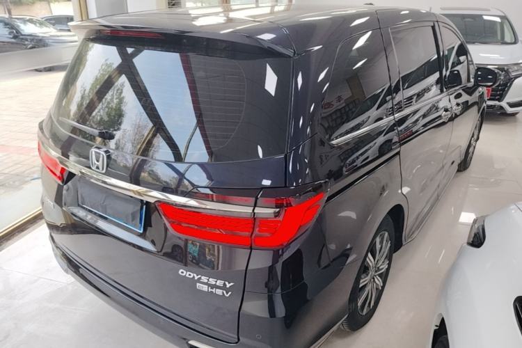 Used Honda Odyssey 2022 2.0L eHEV Sharp Enjoyment Edition Rear Right 45 Deg