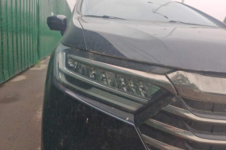 Used Honda Odyssey 2022 2.0L eHEV Sharp Smart Edition Right Front Headlight