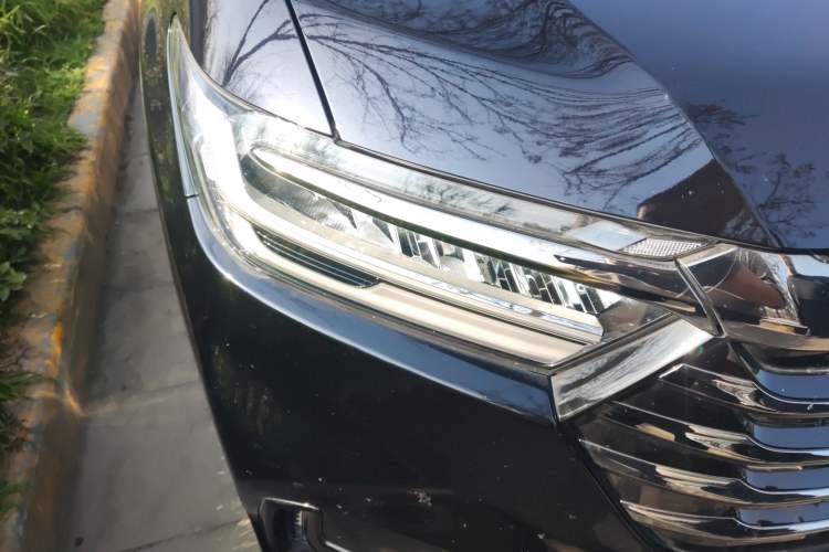Used Honda Odyssey 2022 2.0L eHEV Sharp Enjoyment Edition Right Front Headlight