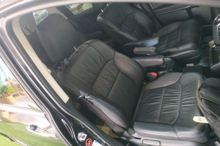 Used Honda Odyssey 2022 2.0L eHEV Sharp Enjoyment Edition Right Front Seat