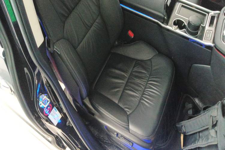 Used Honda Odyssey 2022 2.0L eHEV Sharp·Luxury Edition Right Front Seat
