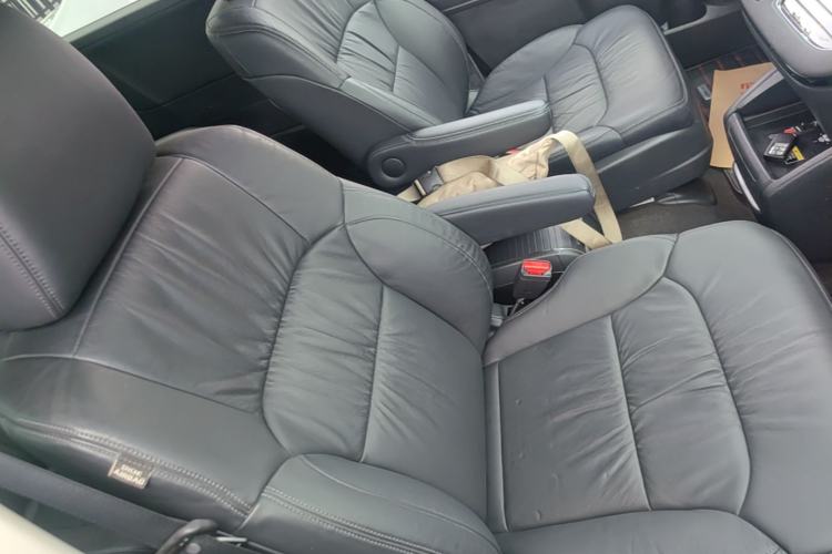 Used Honda Odyssey 2022 2.0L eHEV Sharp Enjoyment Edition Right Front Seat