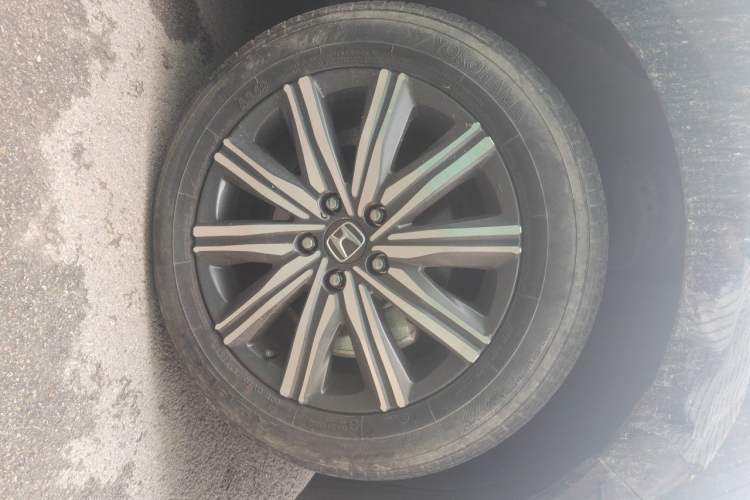 Used Honda Odyssey 2022 2.0L eHEV Sharp Smart Edition Right Front Wheel Hub